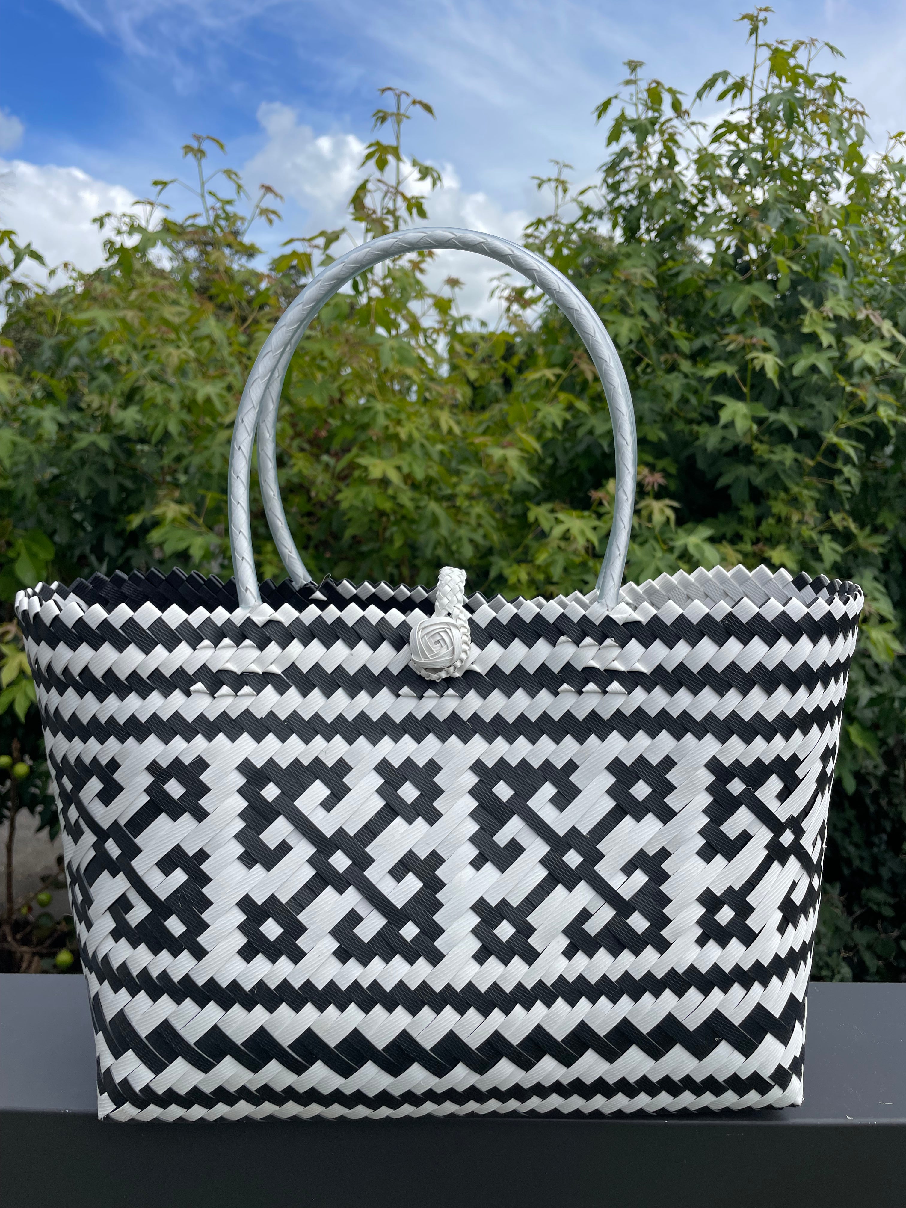 Black & White Various