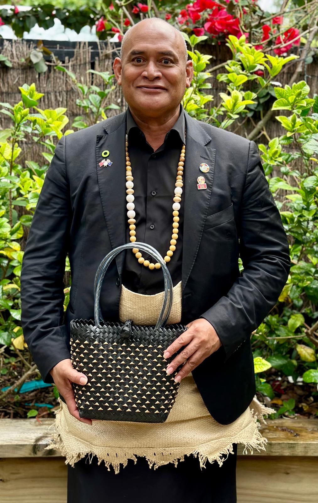 Uili Lousi: An Ocean Voice Woven with Purpose