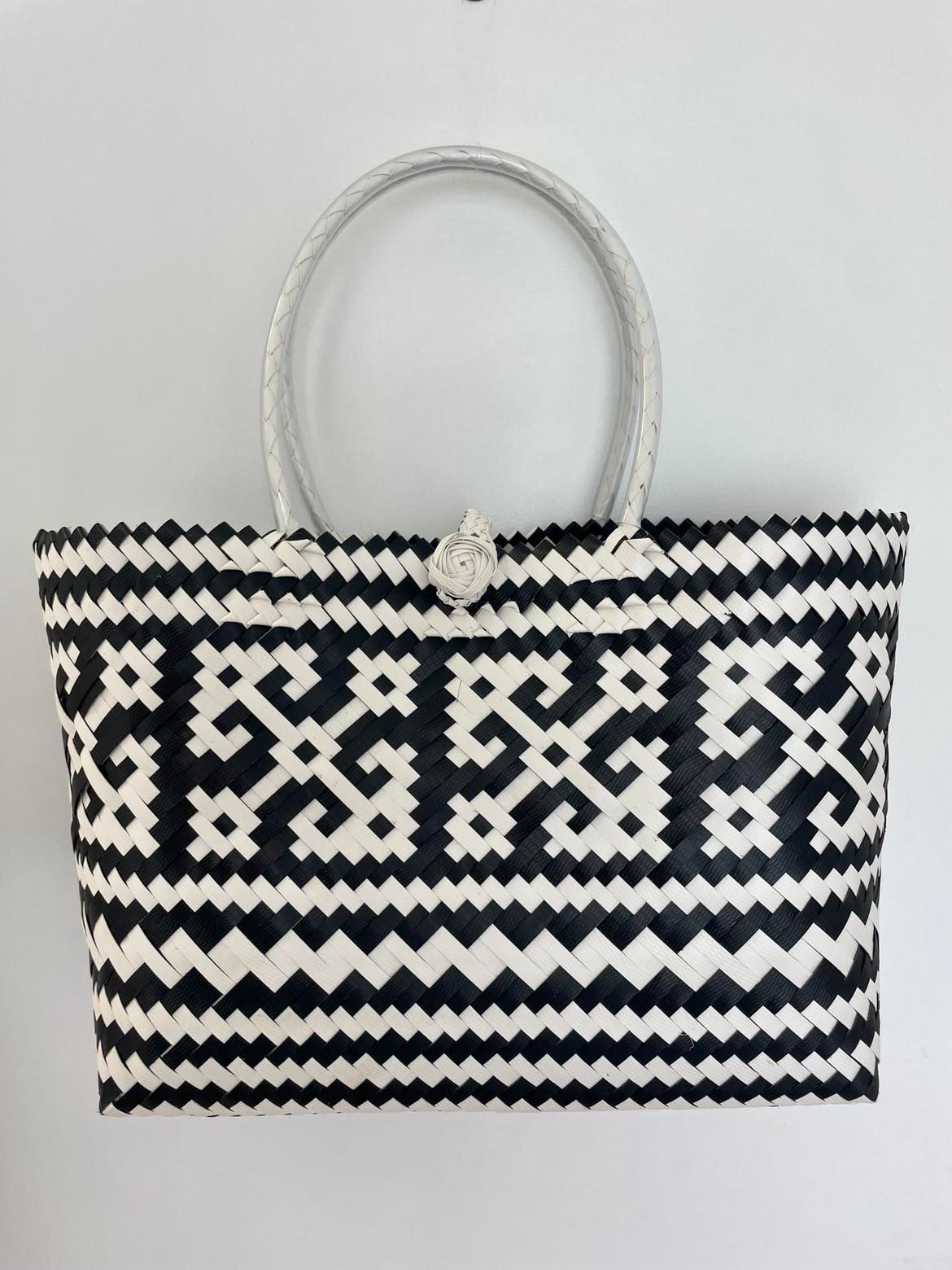 Black & White Various