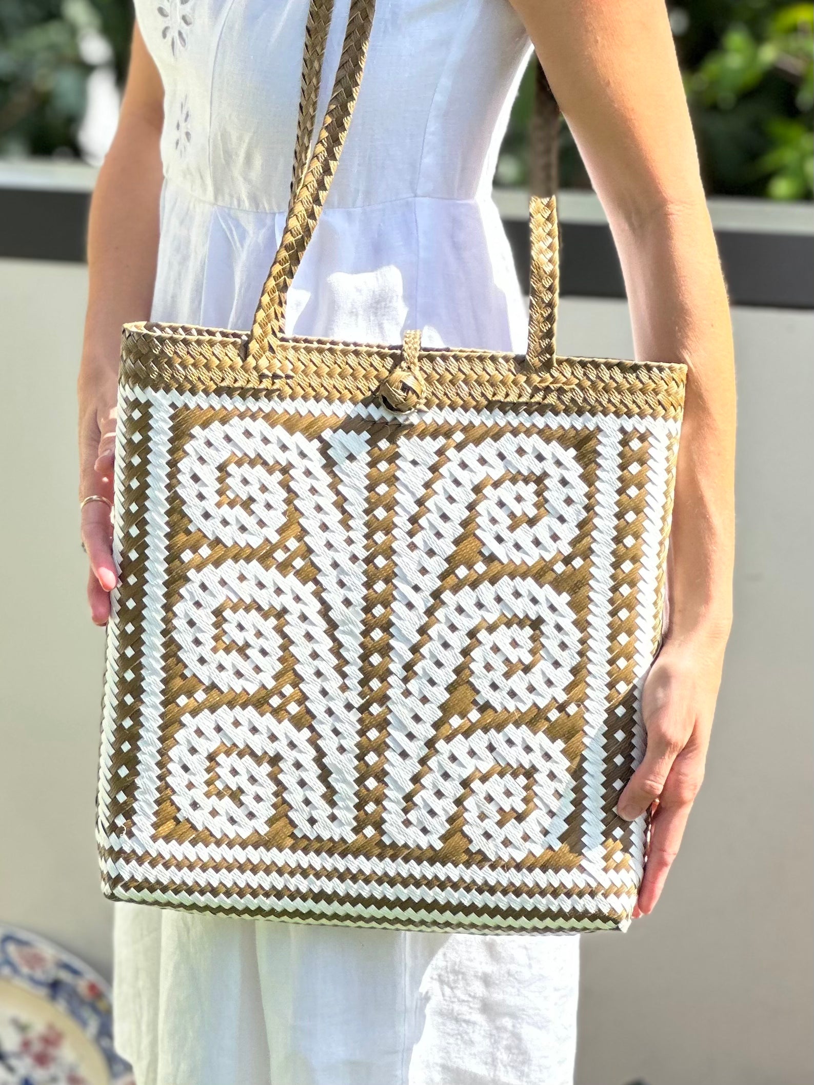 Koru pattern white & olive slimline shoulder bag